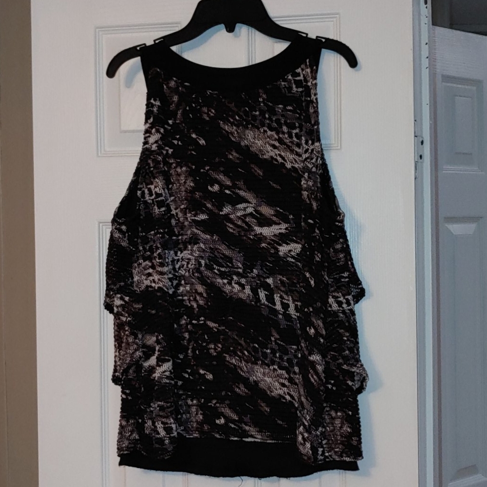 Blouse - Picture 2 of 3